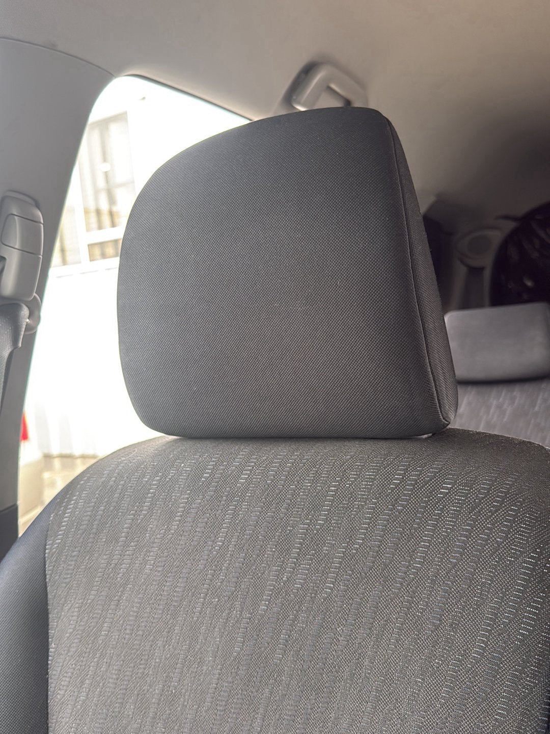 2009-2017 Toyota Wish ZGE20 - Right Front Headrest PN: