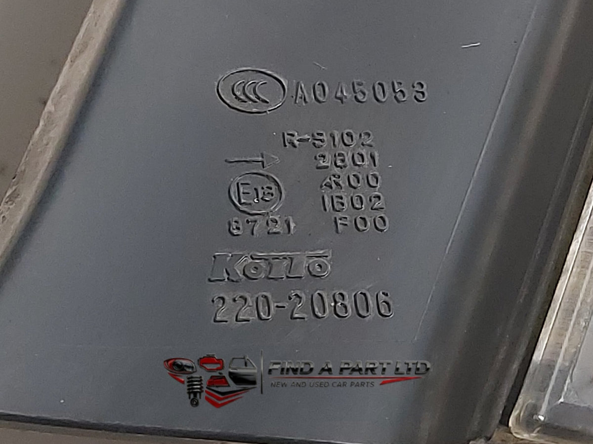 2004 Subaru Legacy BL - Right Taillight PN: 220-20806