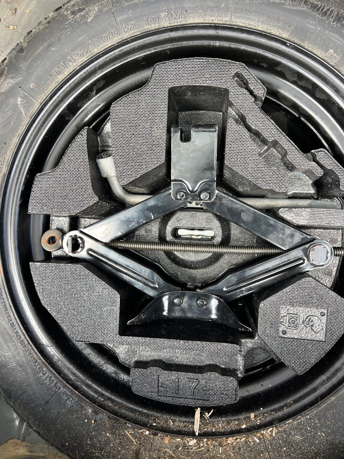 2013 Subaru Forester SJ5 - Jack/Tool Kit PN: