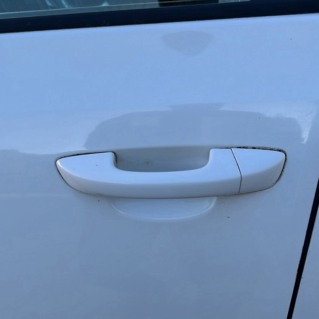 Oct 2008 to Mar 2013- Volkswagen Golf Mk6 Hatchback- Left Front Door Exterior Handle