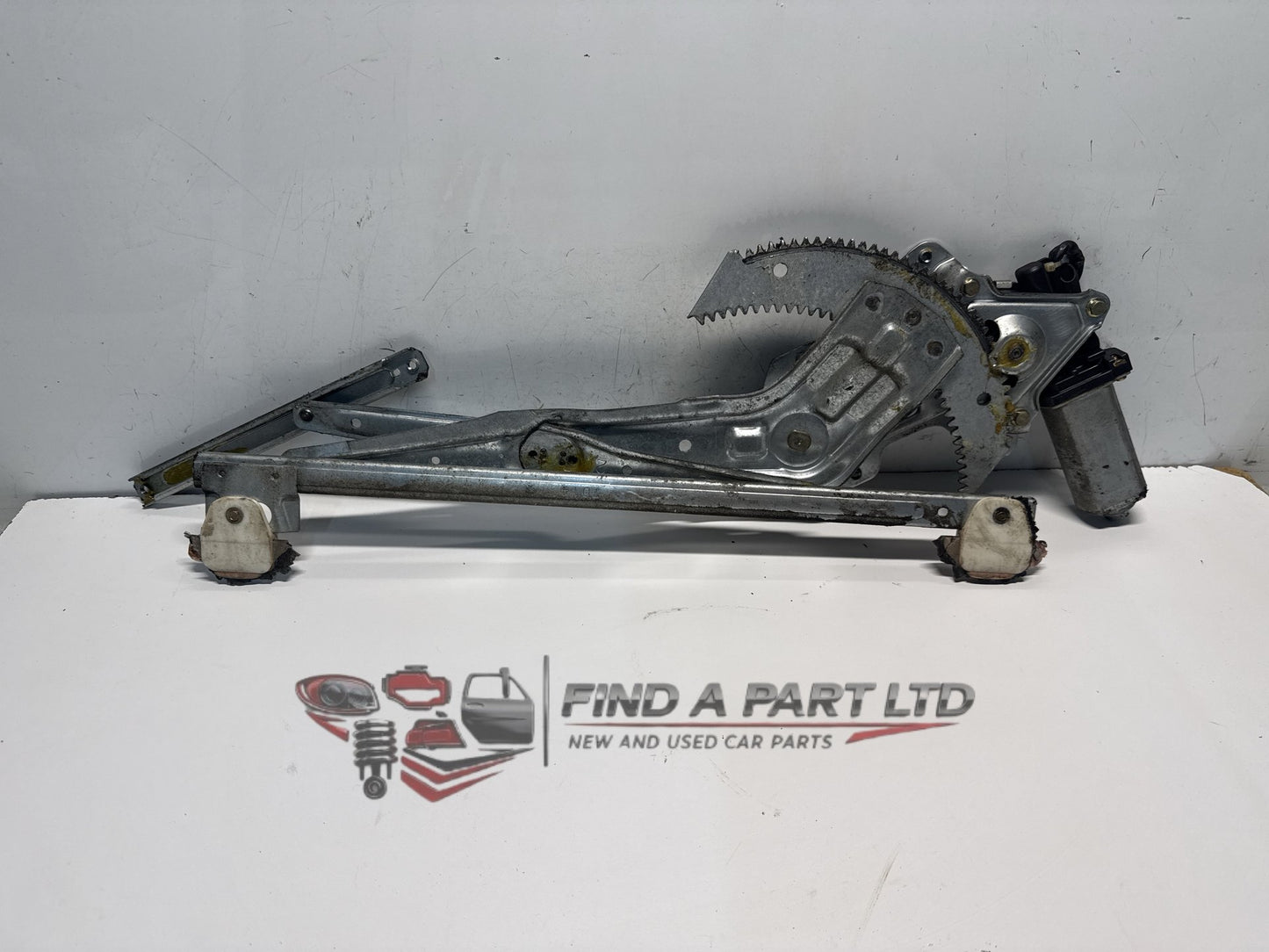 1995-1998 Honda Odyssey - Left Rear Window Regulator/Motor PN: