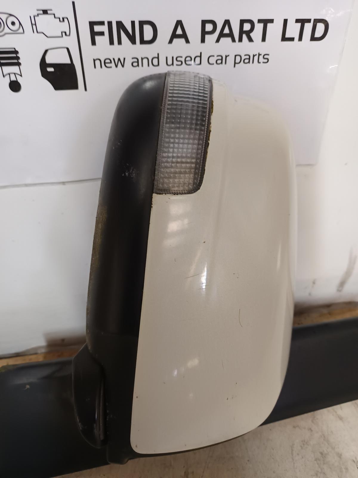 2006 Nissan Serena C25 - Right Door Mirror PN: