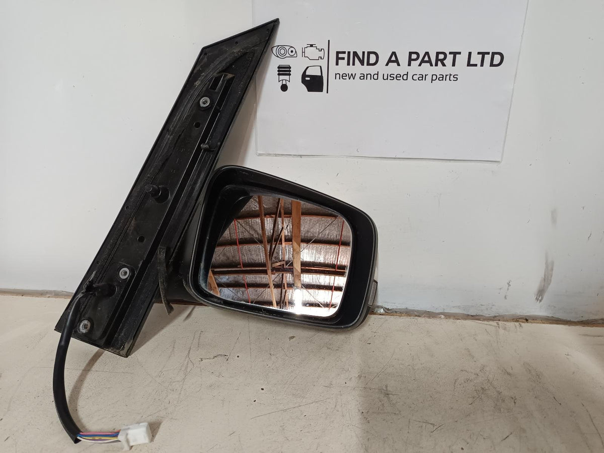2006 Nissan Serena C25 - Right Door Mirror PN: