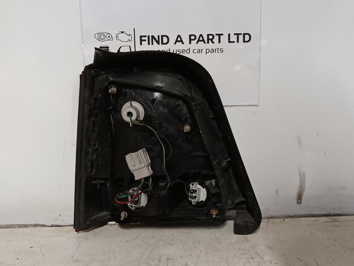 May 1995 to Jan 1998 - Honda Odyssey RA1 - Right Taillight