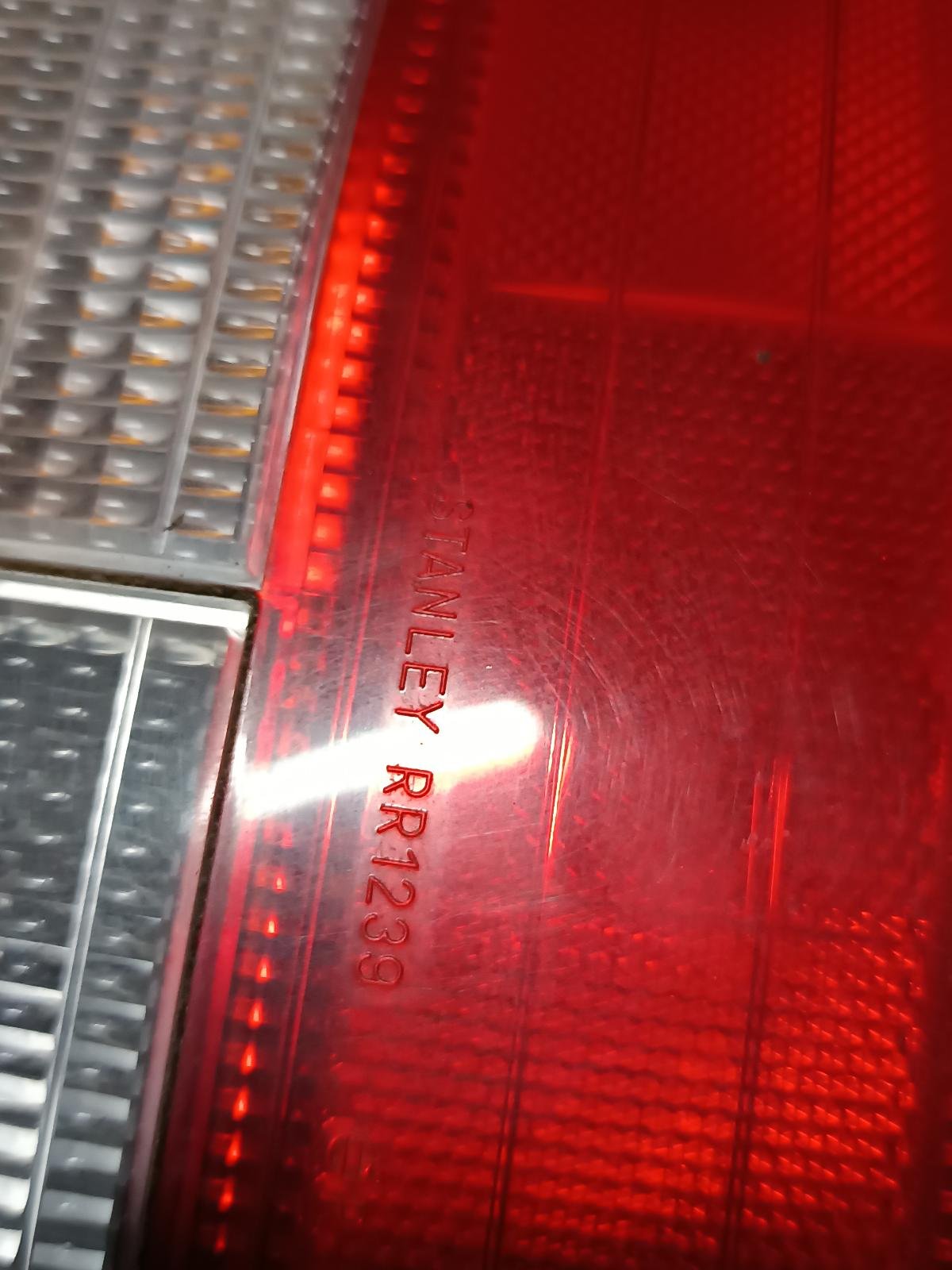 May 1995 to Jan 1998 - Honda Odyssey RA1 - Left Taillight