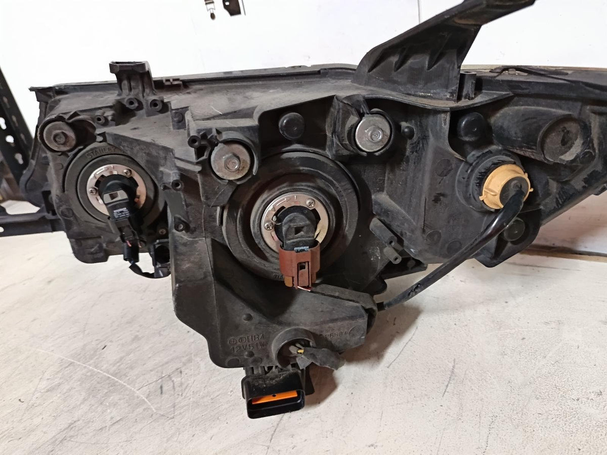 Aug 2007 to Sep 2009 - Mitsubishi Outlander ZG - Right Headlight - Standard Type