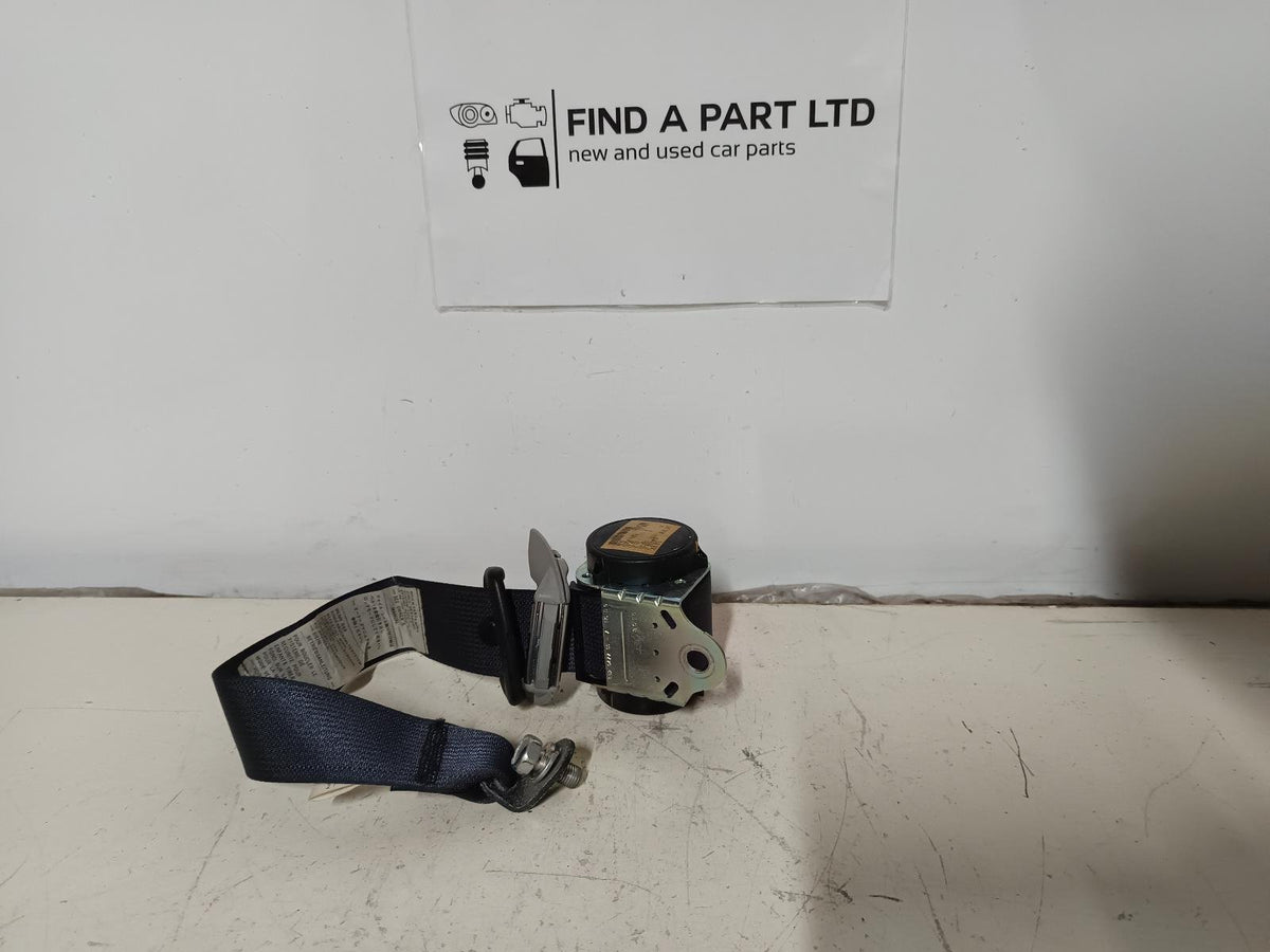 Nov 2006 to Sep 2009 - Mitsubishi Outlander ZG - Left Rear Seat Belt - Mid