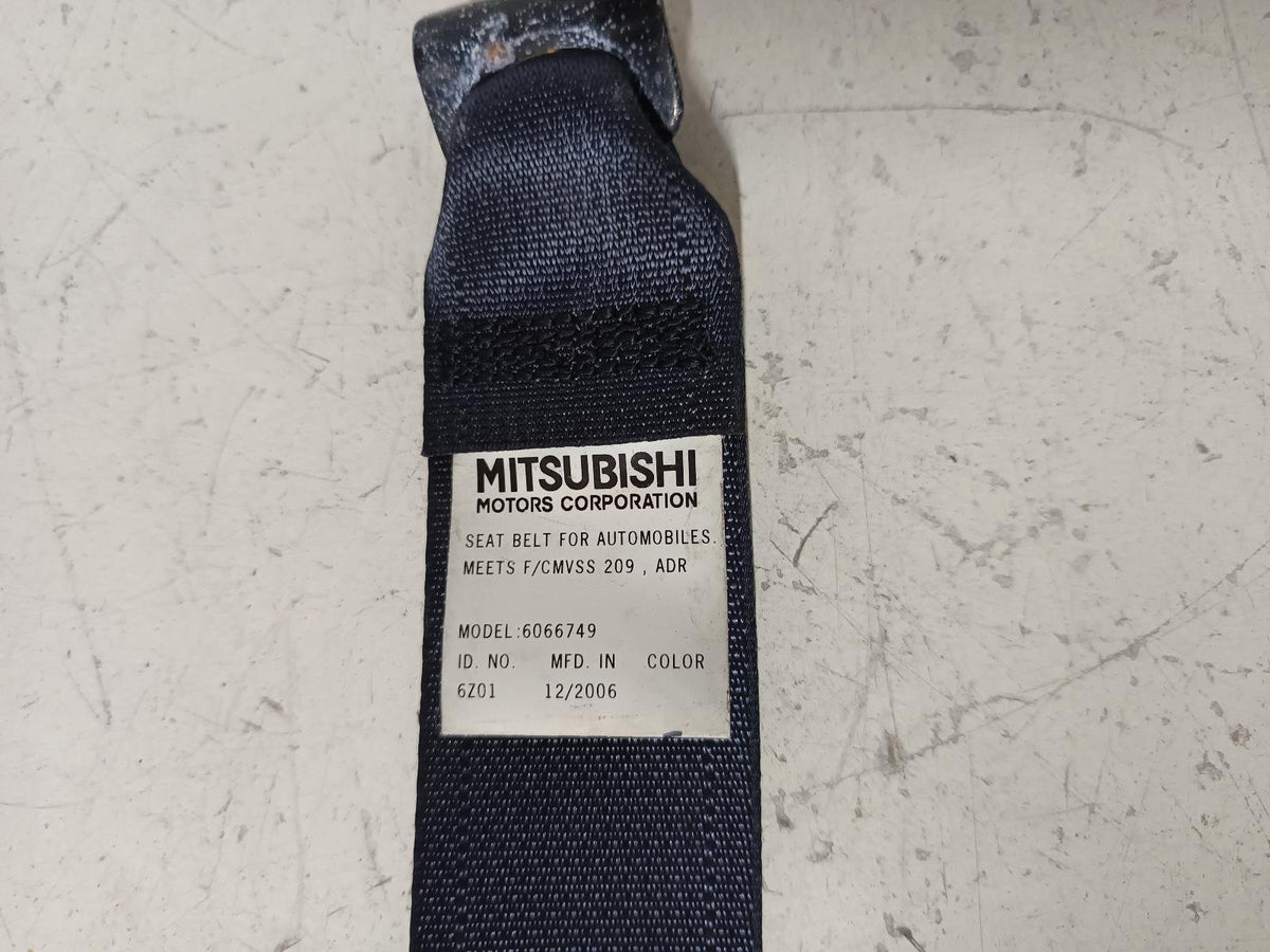 Nov 2006 to Sep 2009 - Mitsubishi Outlander ZG - Left Rear Seat Belt - Mid