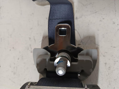 Nov 2006 to Sep 2009 - Mitsubishi Outlander ZG - Left Rear Seat Belt - Mid