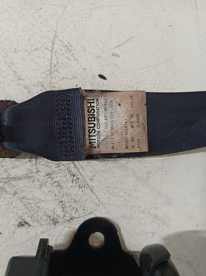 Nov 2006 to Sep 2009 - Mitsubishi Outlander ZG - Left Front Seat Belt