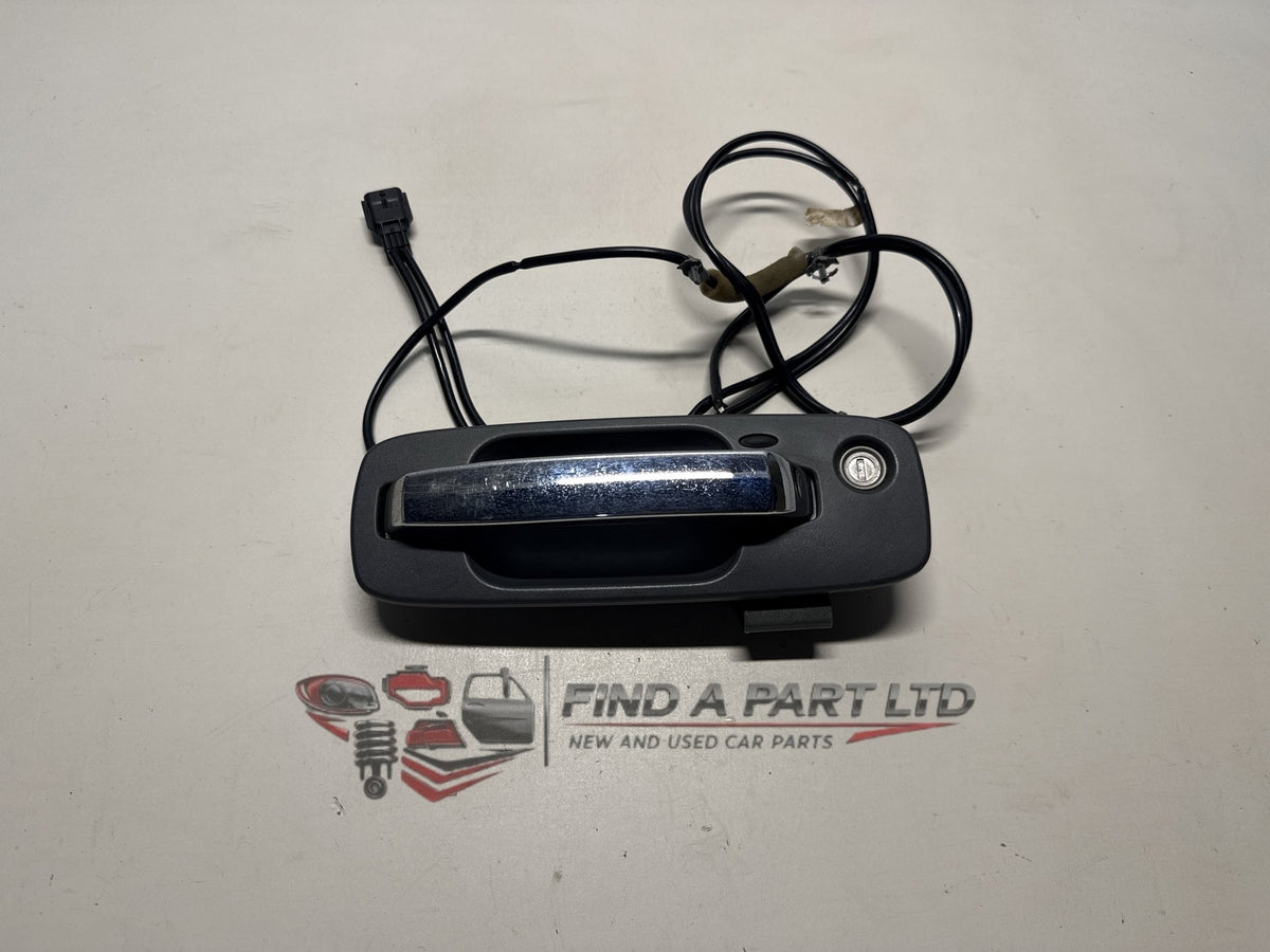 2006 Nissan X-Trail T30 - Right Front Exterior Door Handle PN: