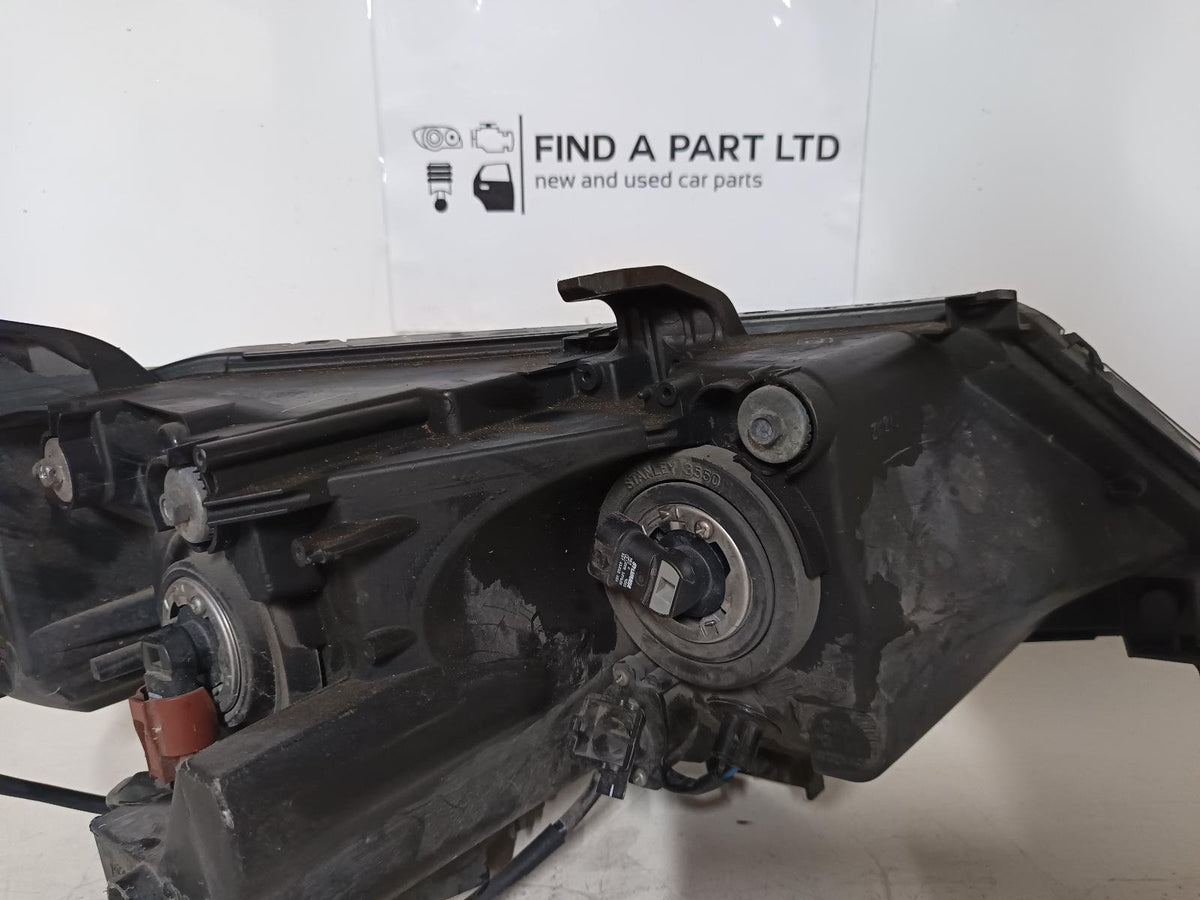 Nov 2006 to Aug 2007 - Mitsubishi Outlander ZG - Left Headlight - Standard Type