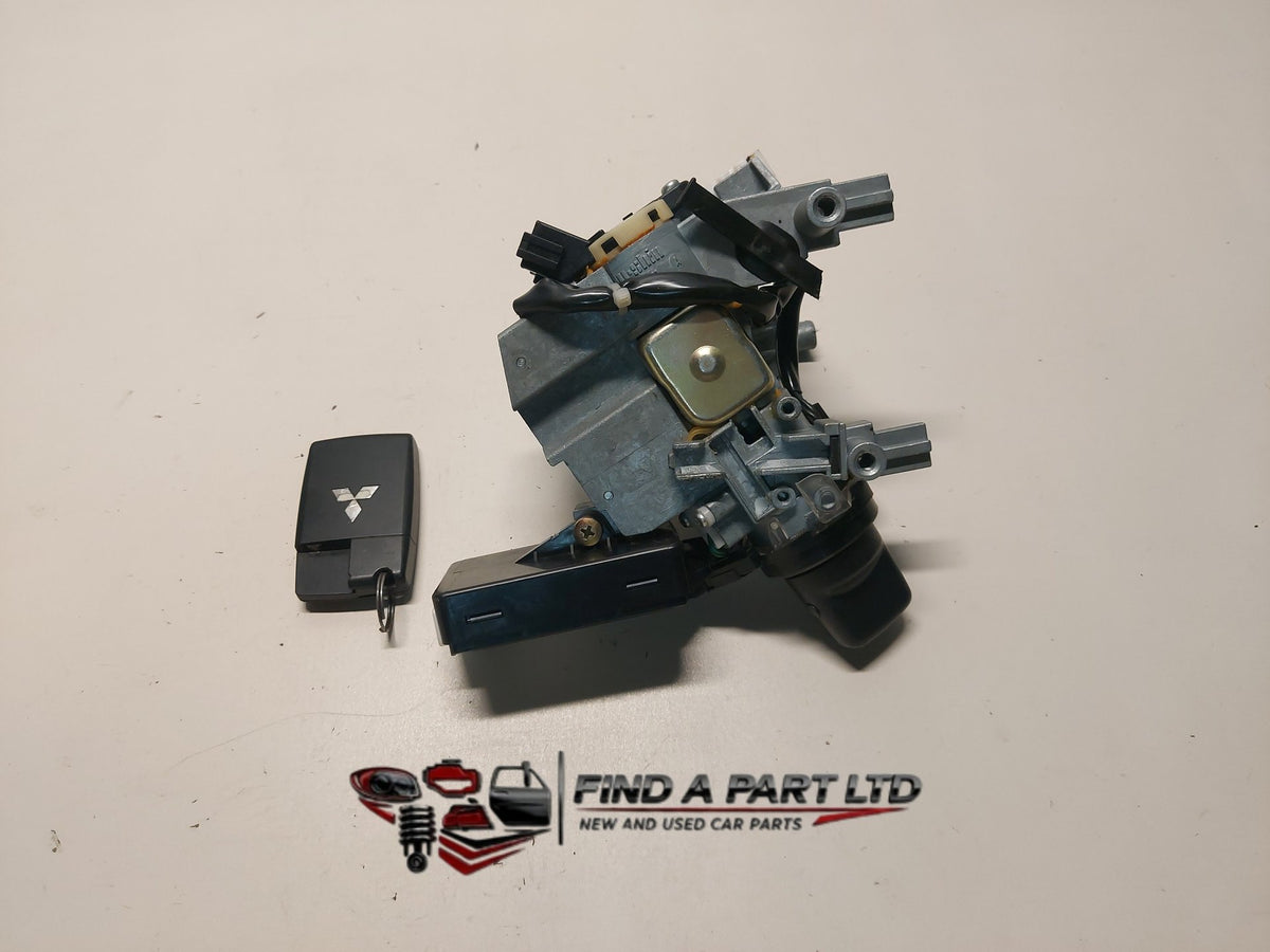 2008 Mitsubishi Outlander CW*W - Ignition With Key PN: SL-M11, G8D-640M-RAM
