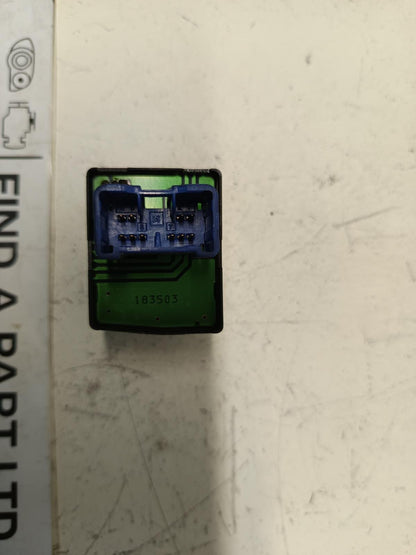 1989 to 2004 - Toyota Hiace Super Custom LH10# RZH10# Imported - Right Front Master Power Window Switch