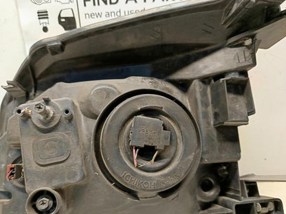 Oct 2001 to Sep 2007 - Nissan X-Trail T30 - Right Headlight - Yellow Lens Type