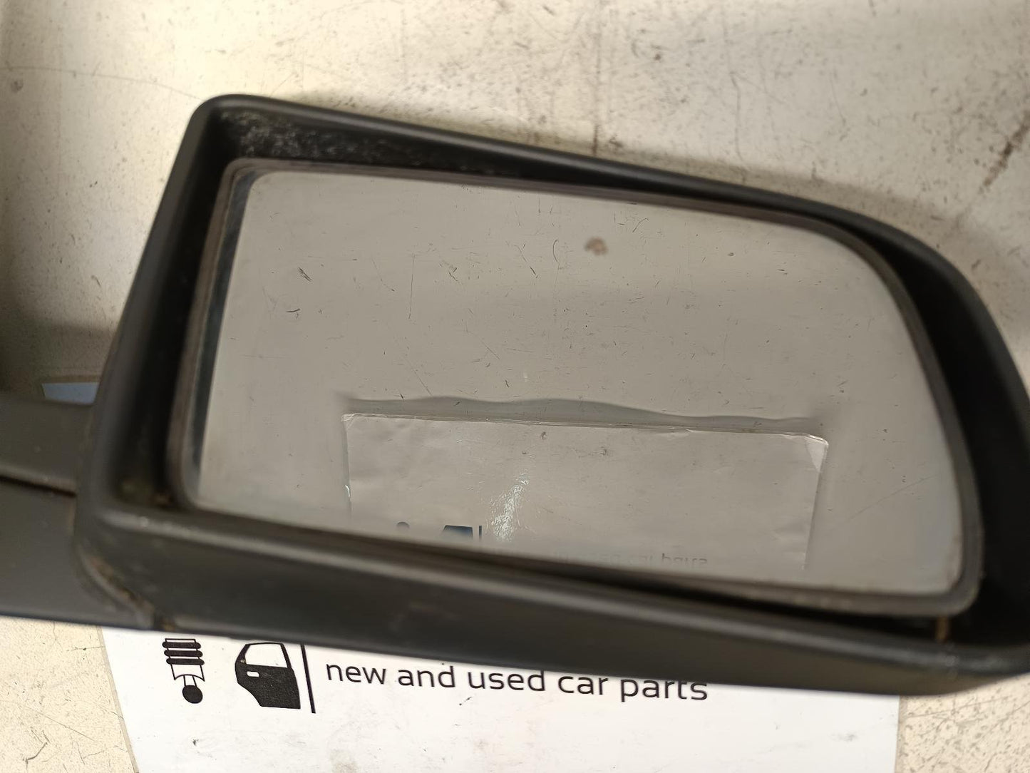 Oct 2002 to Sep 2007- Holden Commodore VY1 VZ- Right Door Mirror- Standard Type