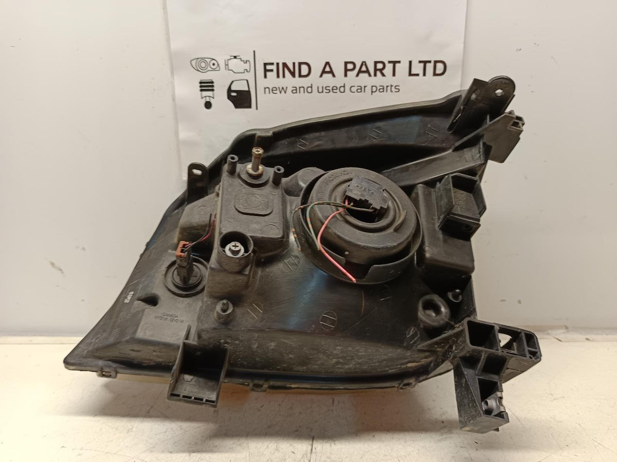 Oct 2001 to Sep 2007 - Nissan X-Trail T30 - Right Headlight - Blue Lens Type