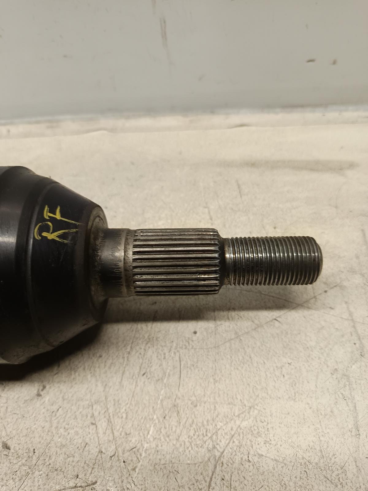 Jan 2011 to Jun 2018 - Holden Captiva CG Diesel Automatic - Right Driveshaft - Front