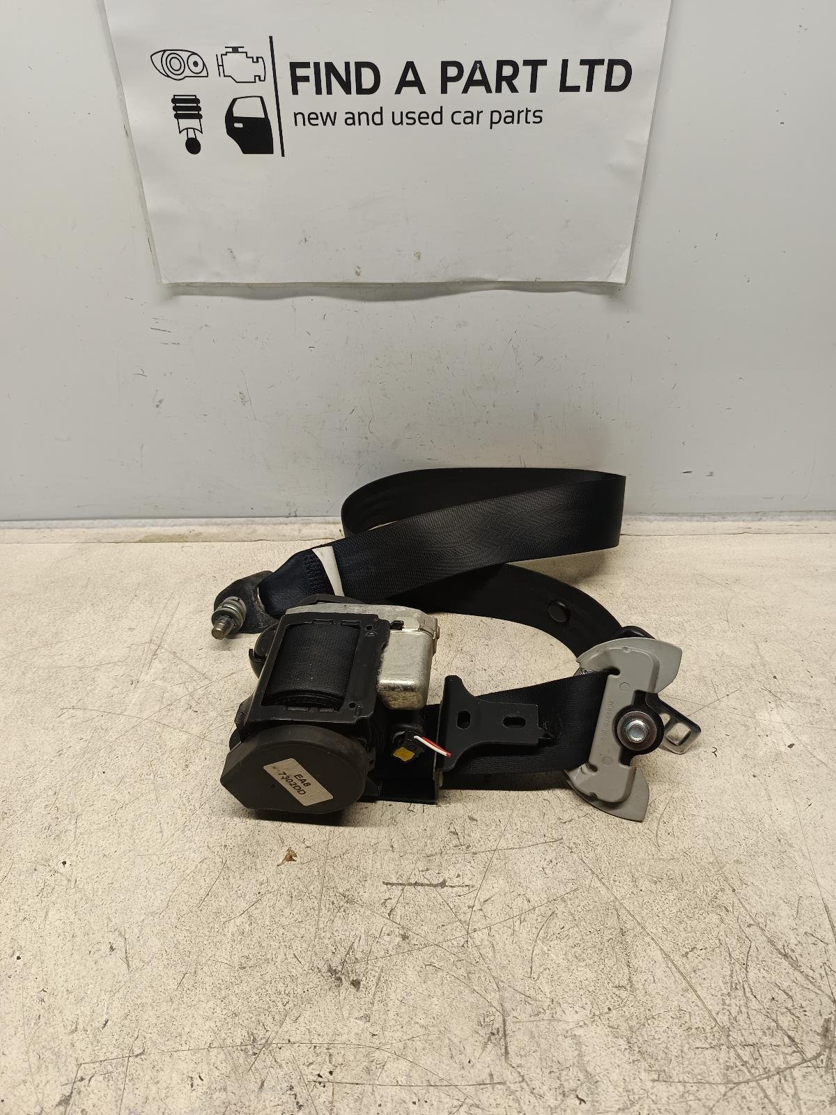 Nov 2006 to Sep 2009 - Mitsubishi Outlander ZG - Left Front Seat Belt