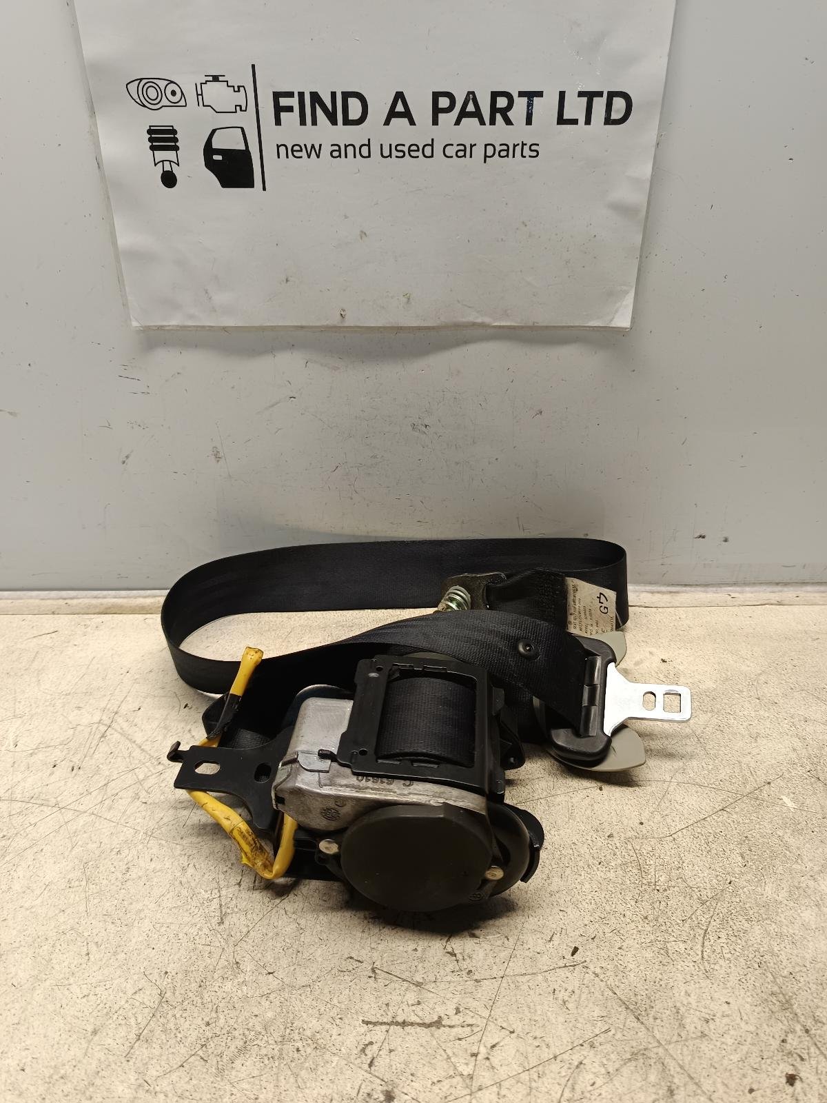 Nov 2006 to Sep 2009 - Mitsubishi Outlander ZG - Left Front Seat Belt