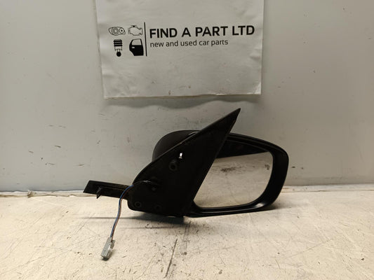 Apr 2017 to Mar 2021 - Suzuki Swift AZ - Right Door Mirror - Manual Fold, Non-Indicator, Colour Coded
