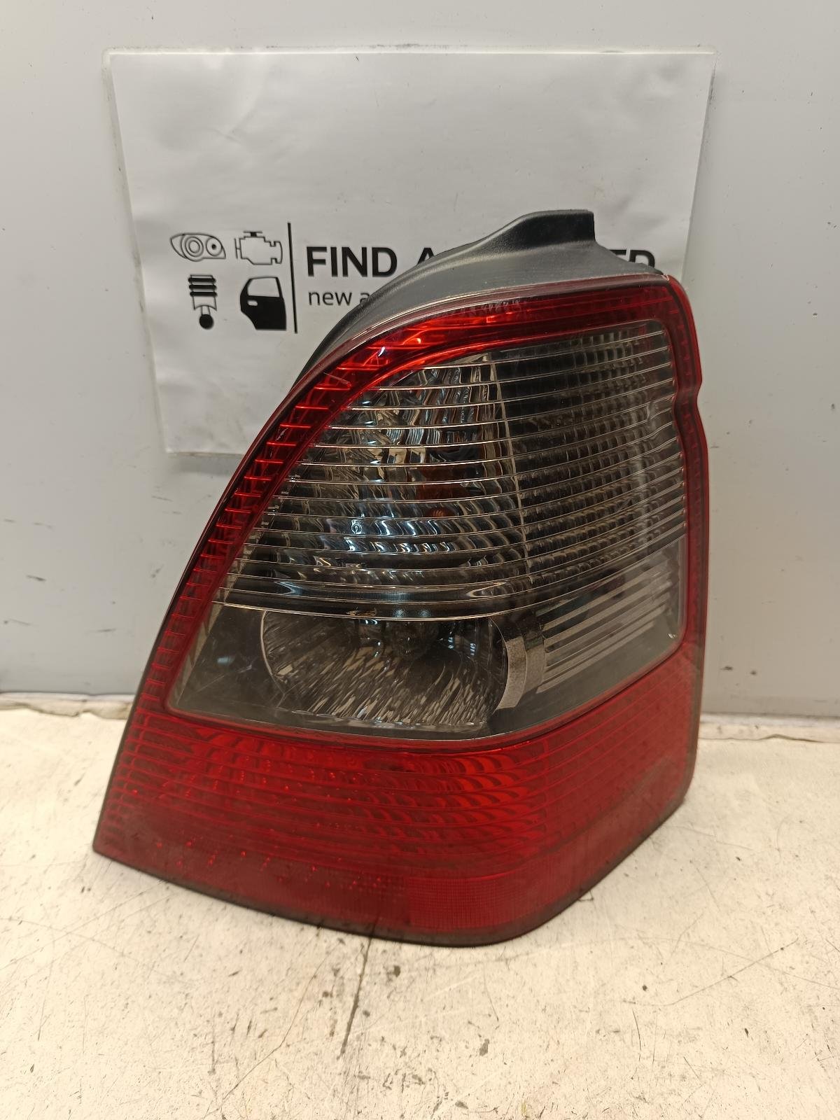 Feb 2002 to May 2004 - Honda Odyssey - Right Taillight - Ra, Clear Flasher Lamp Type