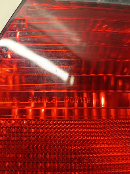 Feb 2002 to May 2004 - Honda Odyssey - Right Taillight - Ra, Clear Flasher Lamp Type