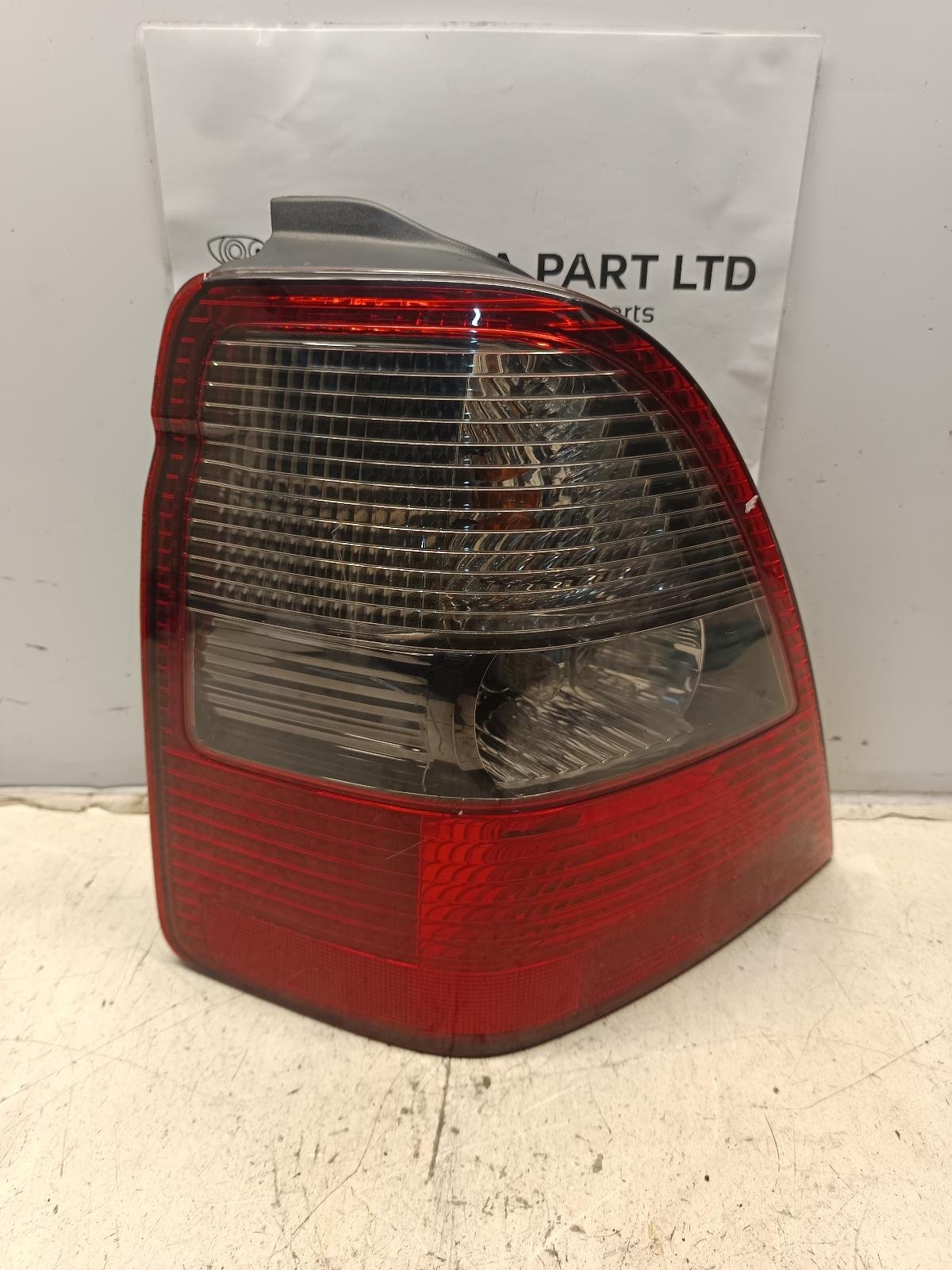 Feb 2002 to May 2004 - Honda Odyssey RA - Left Taillight - Clear Flasher Lamp Type