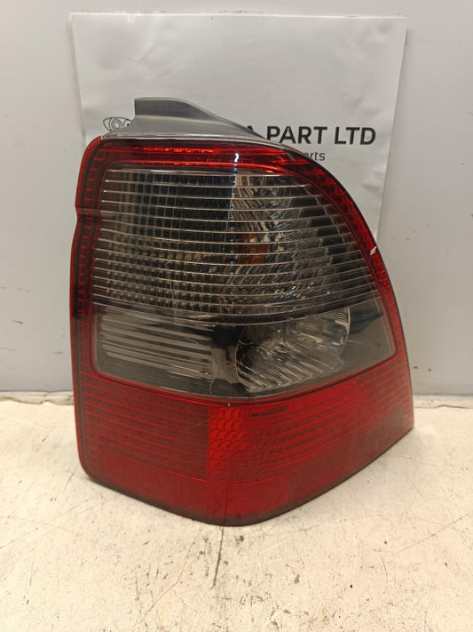 Feb 2002 to May 2004 - Honda Odyssey RA - Left Taillight - Clear Flasher Lamp Type