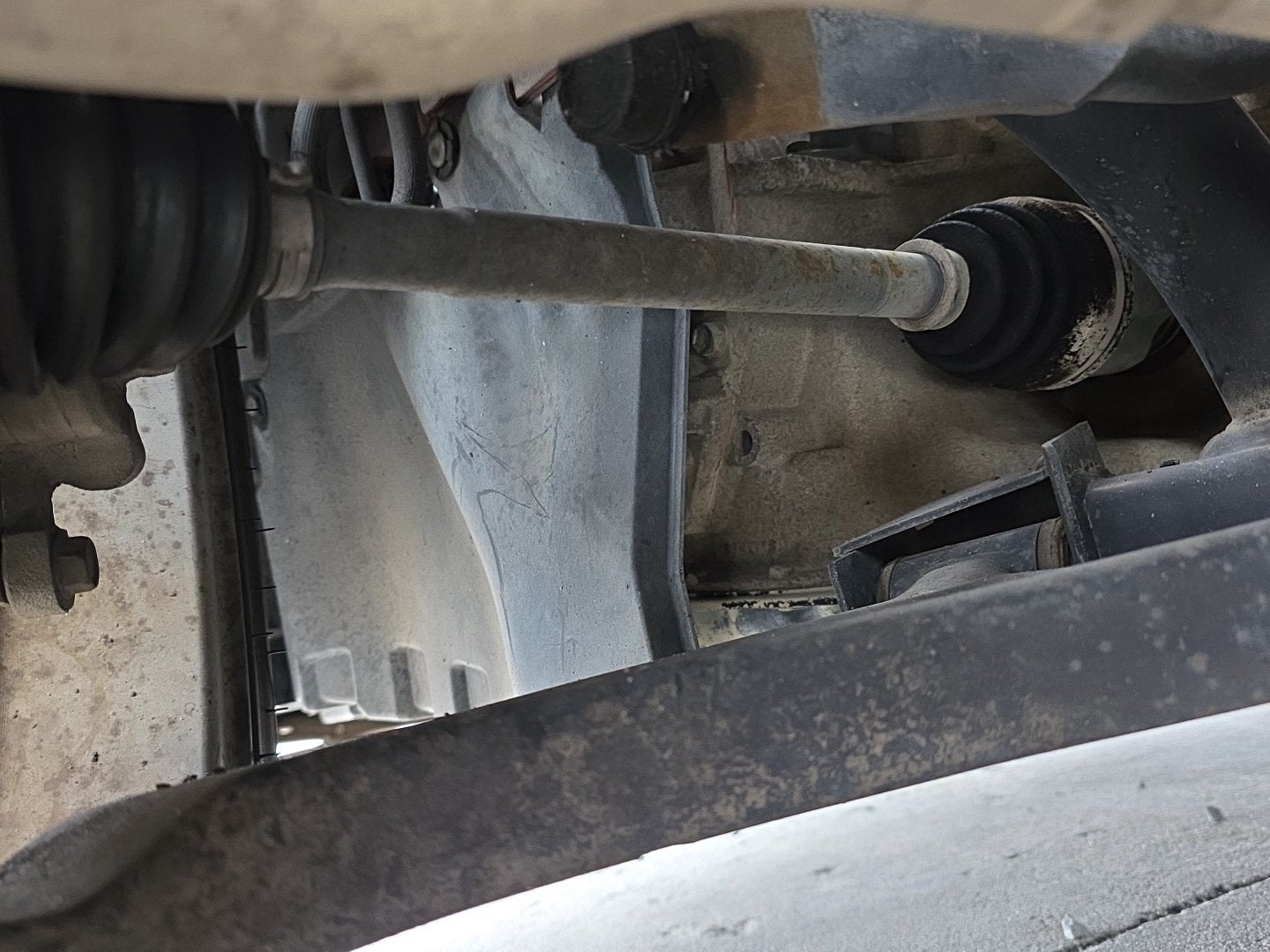 2010-2016 Suzuki Swift FZ FZ82S - Left Driveshaft PN: