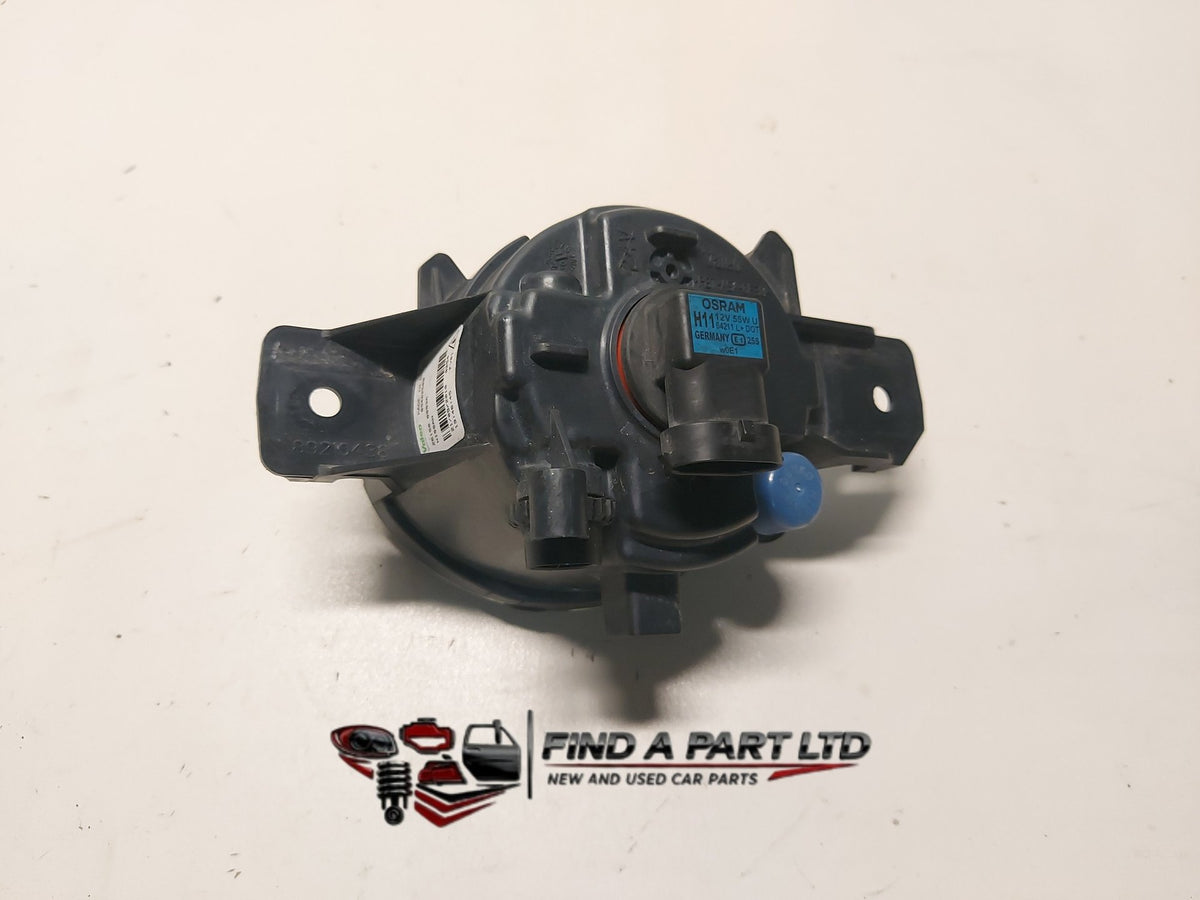 2008 Nissan Bluebird Sylphy G11 - Right Fog Light PN: A061715