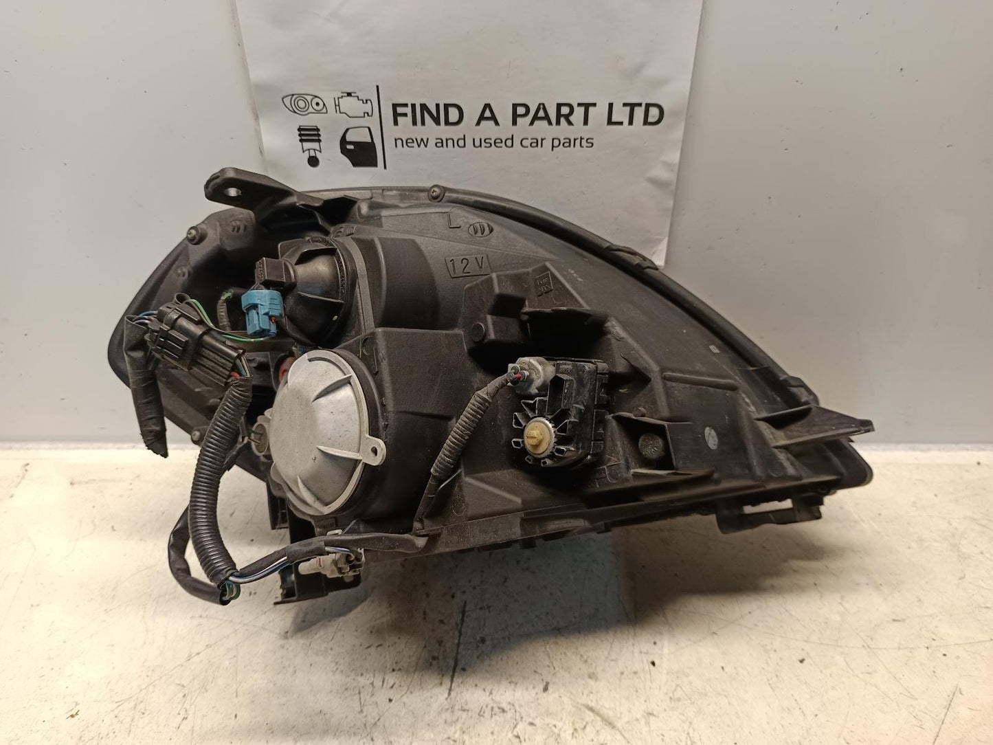 Dec 2005 to May 2009- Nissan Maxima J31- Left Headlight- Non Hid Type, Elect Adjust, Lens# 100-63848