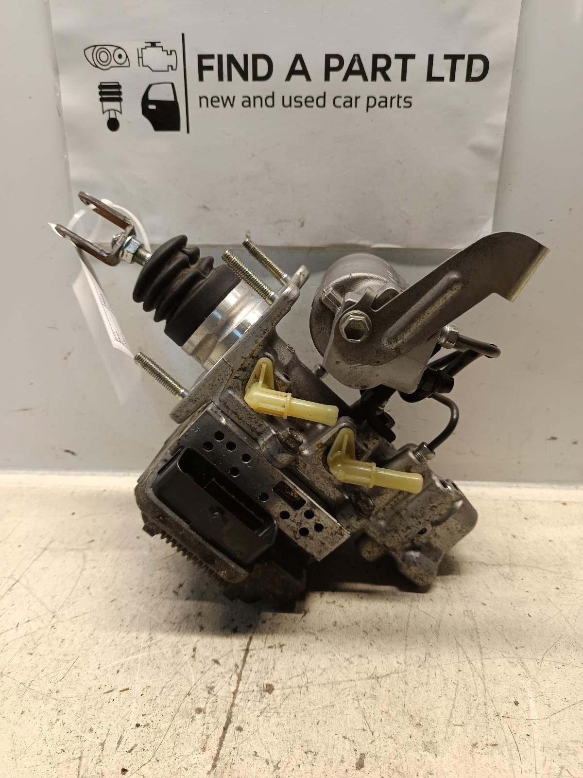 Jul 2009 to Dec 2015 - Toyota Prius Aqua - ABS Modulator Unit - Includes M/Cyl