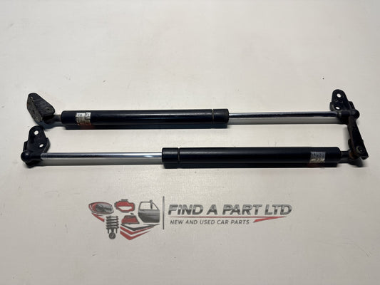 1998 Toyota Caldina T210 - tailgate strut pair PN: 2JL24 T568, 2JL25 T569