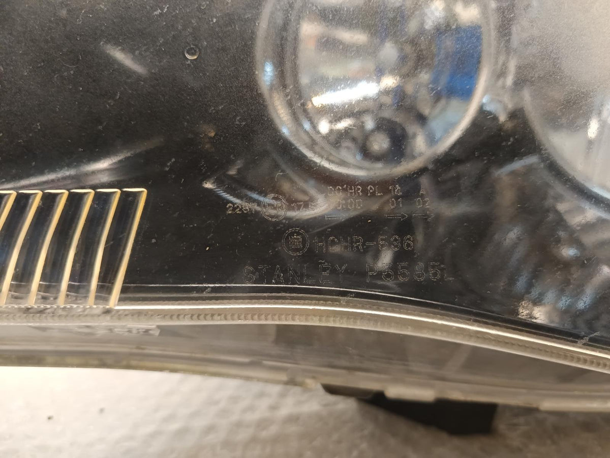 Nov 2006 to Oct 2007 - Mitsubishi Outlander ZG - Left Headlight - Xenon Type