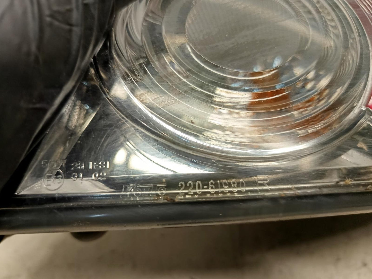 Aug 2005 to Nov 2007- Mazda Mazda6 GG GY Sedan Hatchback- Right Taillight- Body Mounted, Lens# 220-61980