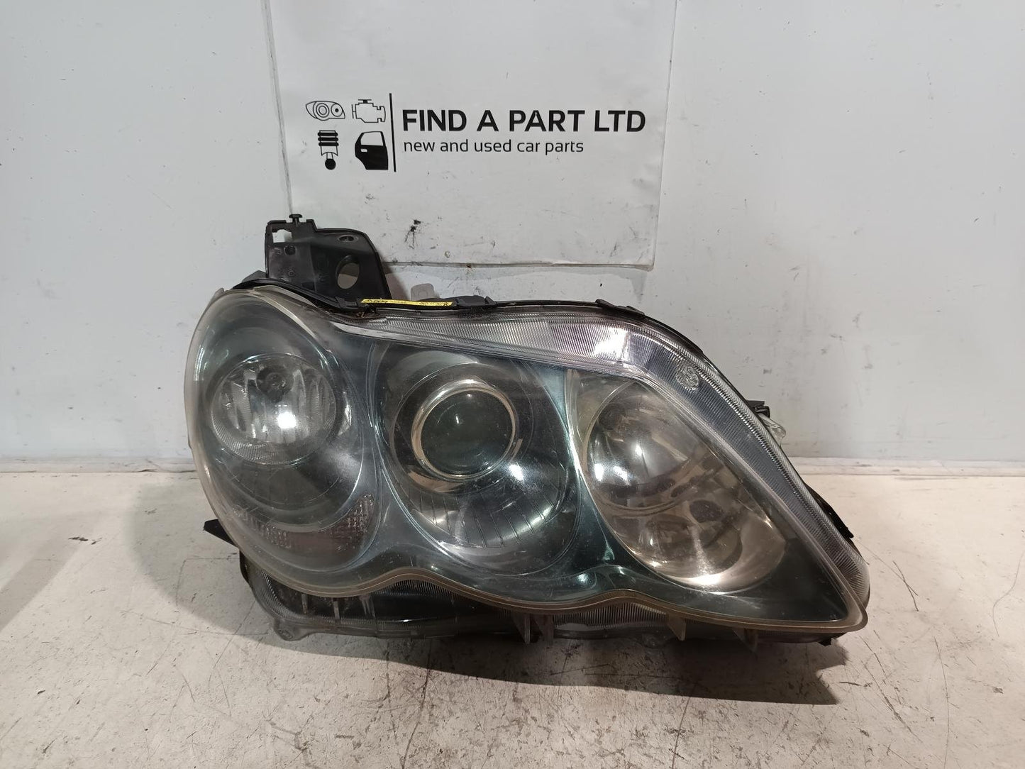 2006 to 2009- Toyota Mark X New Zealand Only- Right Headlight- Hid, Elect Adj, Lens# 22-344