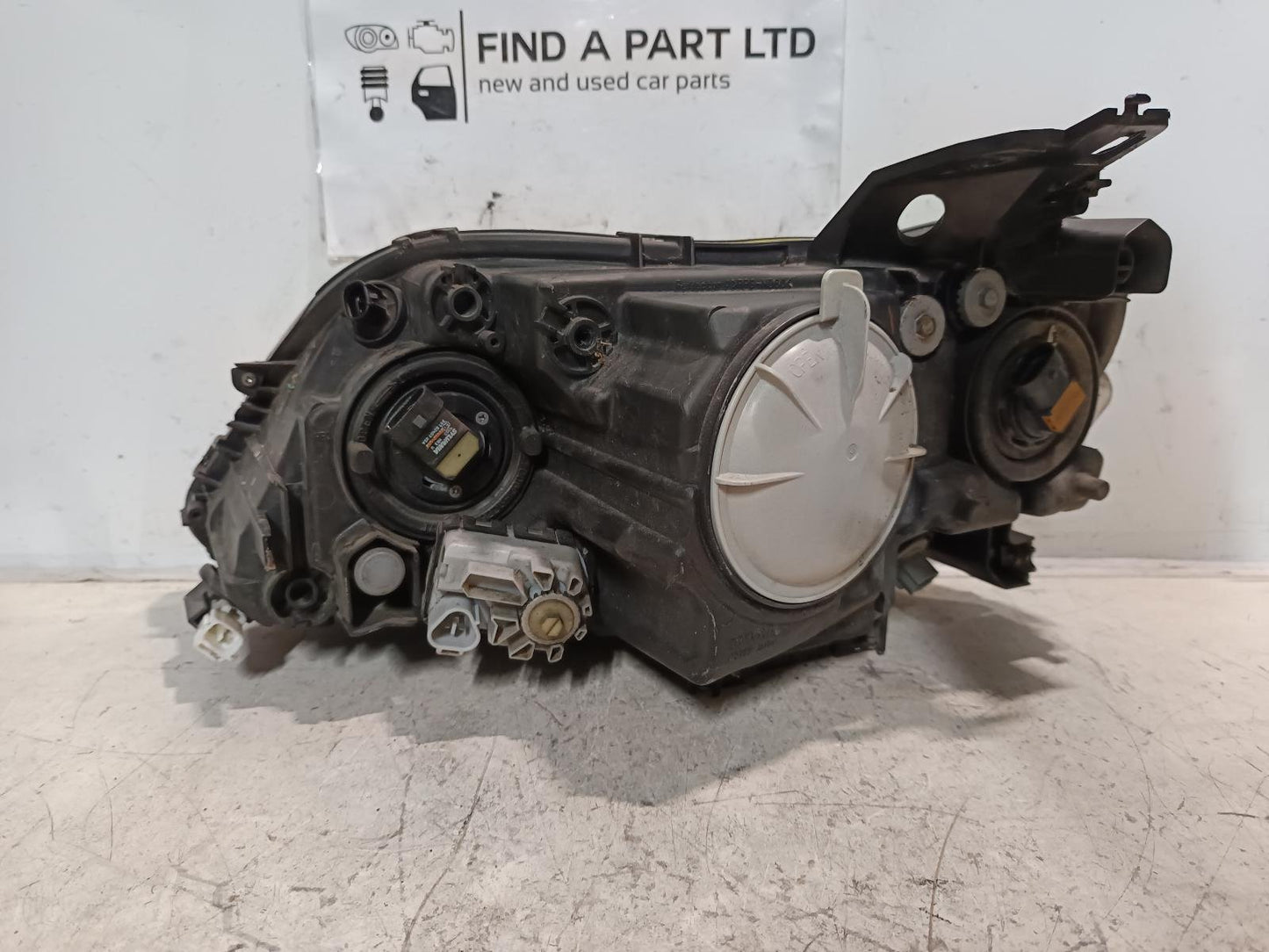 2006 to 2009- Toyota Mark X New Zealand Only- Right Headlight- Hid, Elect Adj, Lens# 22-344