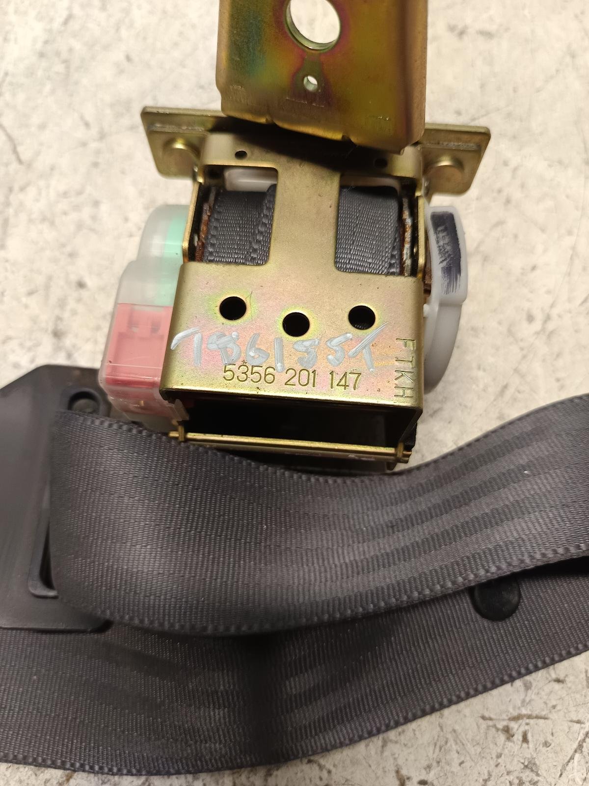 Feb 1998 to Dec 2003 - Mazda 323 - Left Rear Seat Belt