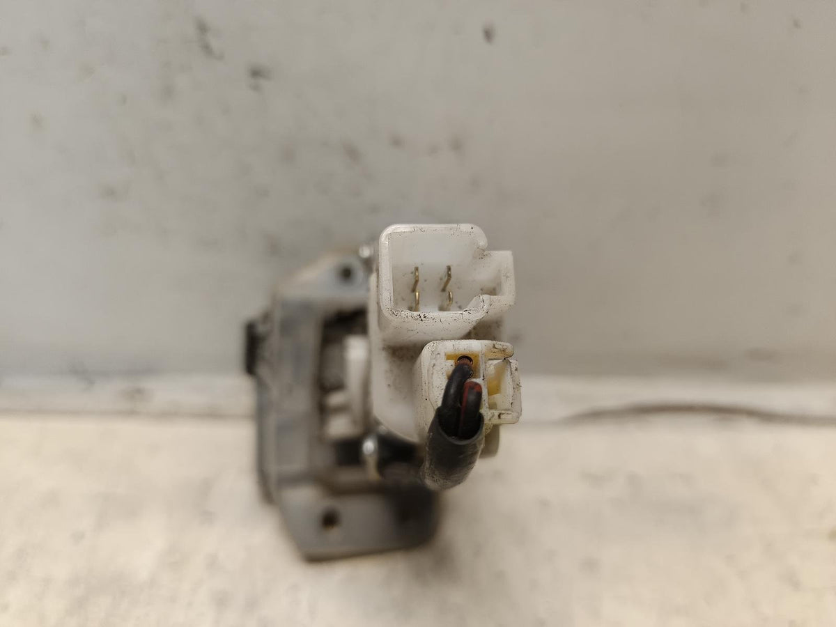 Sep 2004 to Feb 2011 - Suzuki Swift RS415 RS416 - Tailgate Lock Mechanism