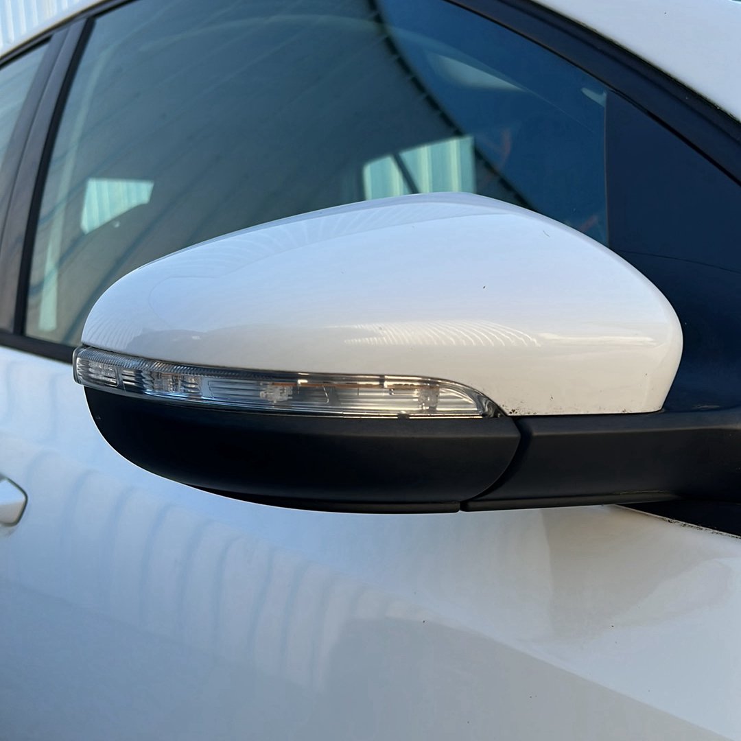 2004-2016 Volkswagen Golf- Right Door Mirror PN: