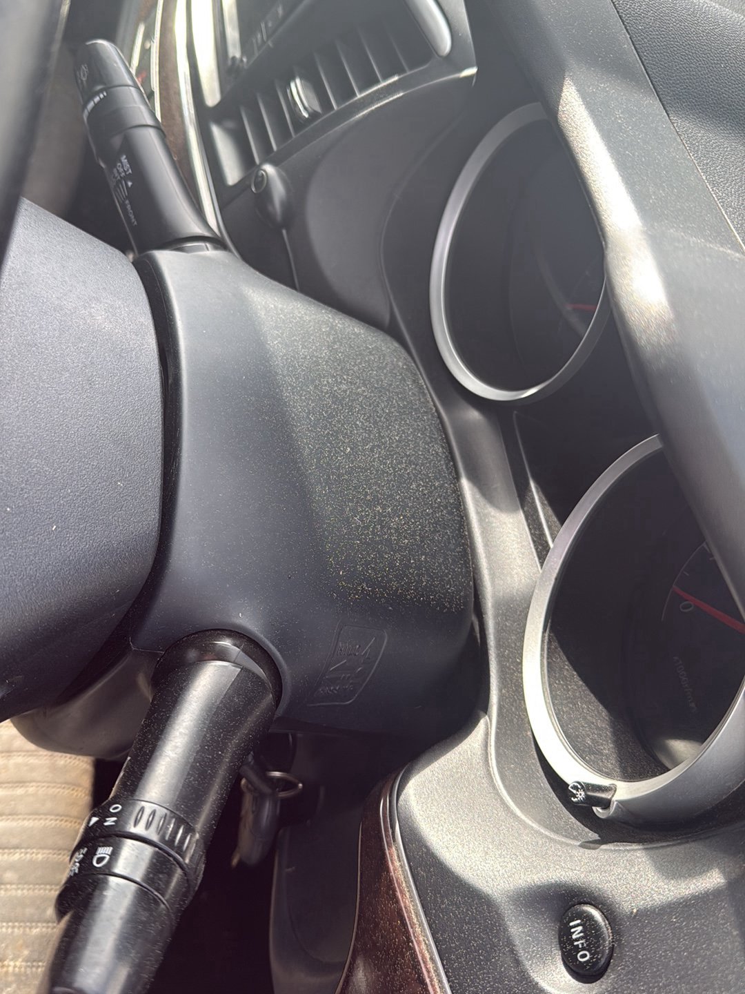 2004-2012 Mitsubishi Galant DJ CY4A - Steering Column Shroud PN: