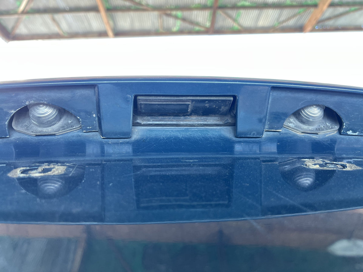 2009 Toyota Corolla JTNKU56E00109575 - Tailgate Release Switch PN: