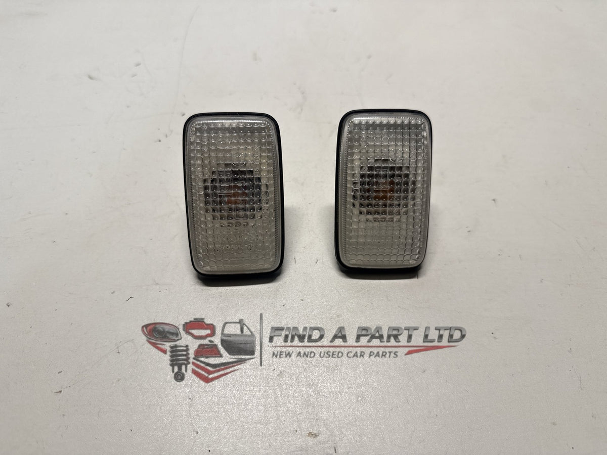 2006 Nissan X-Trail T30 - Front Indicator Pair PN: 5320