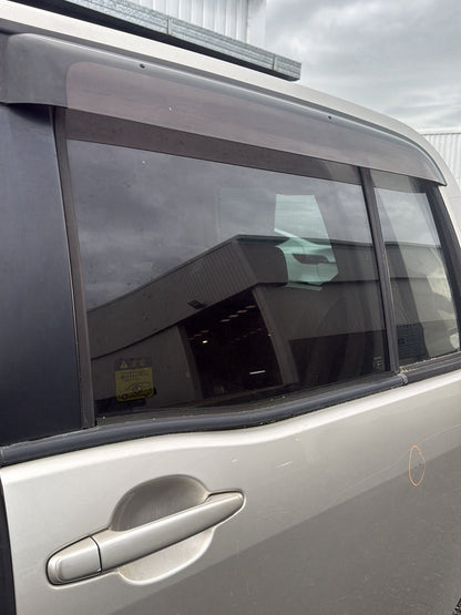 2003-2011 Toyota Raum Z20 NCZ20 - Left Rear Door Window PN: