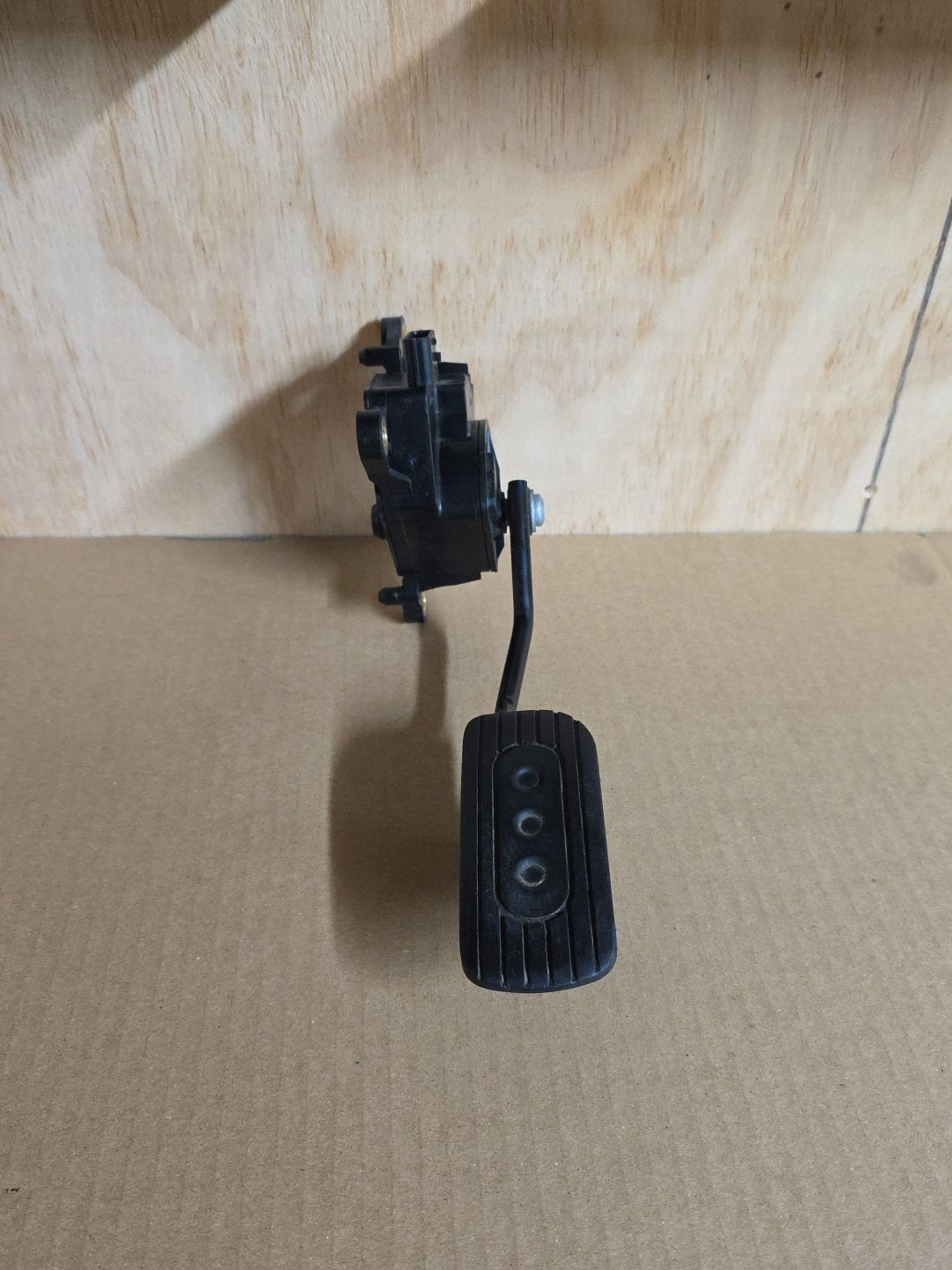 2004-2013 Nissan Tiida C11 C11- Accelerator Pedal PN: 2016A 01175