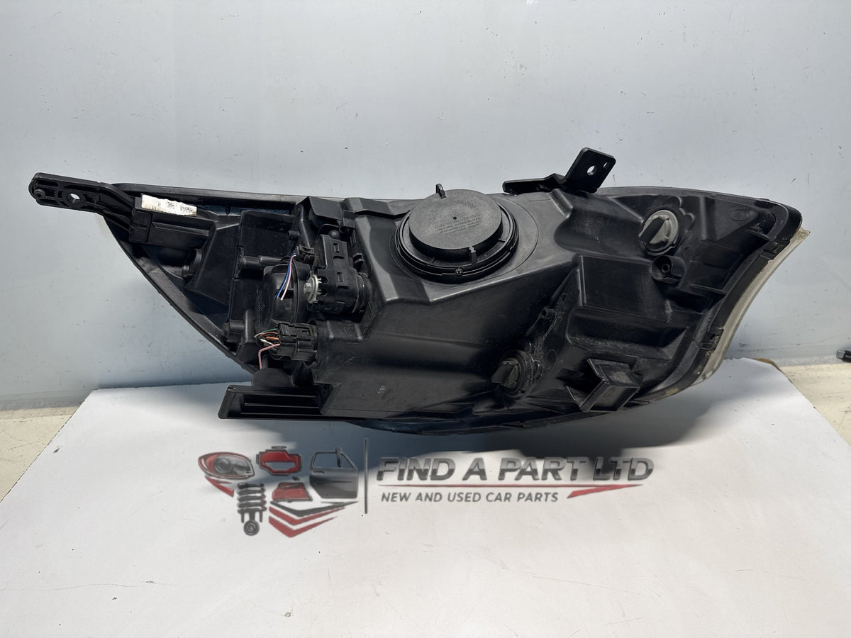 2014 Kia Rio JB - Left Headlight PN: SEOGU 92101
