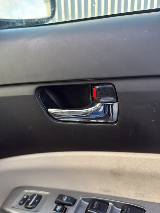 2004-2009 Toyota Prius- Right Front Door Interior Handle PN: