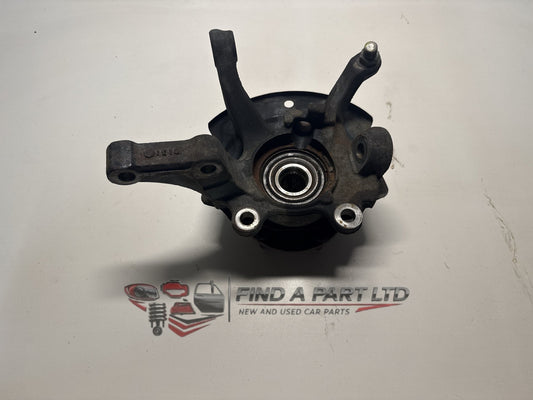 2006 Nissan X-Trail T30 - Right Front Hub Assembly PN:
