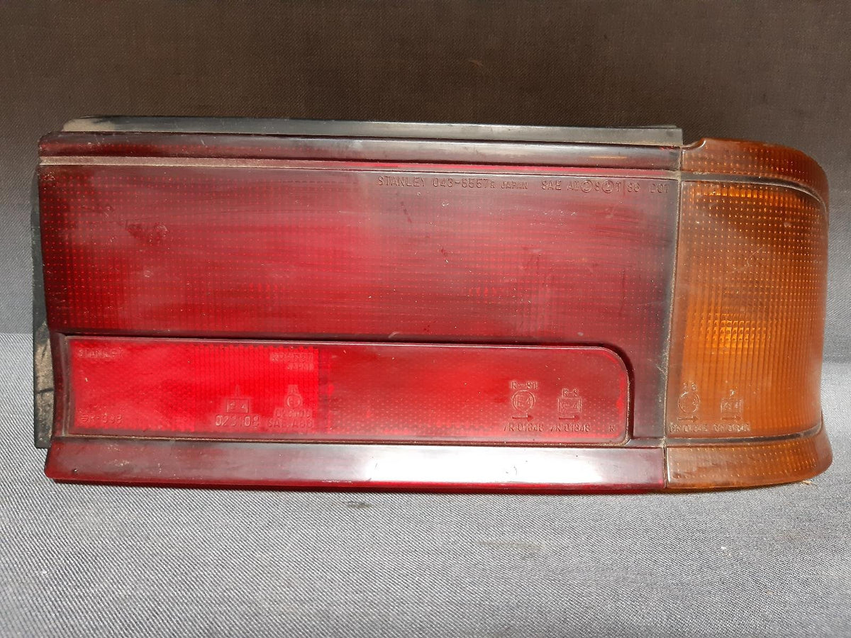 Sep 1988 to Sep 1992 - Mitsubishi Lancer CA CB 3 Door - Right Taillight